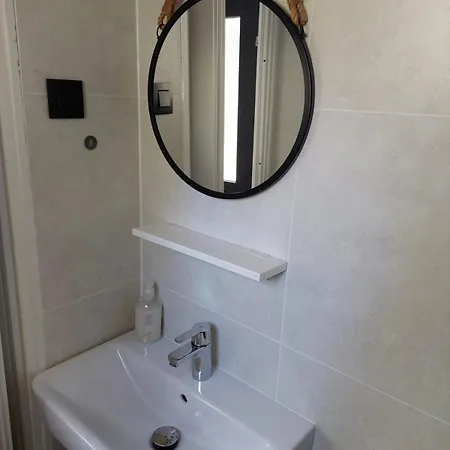 Alpehytte In 'boshuisje Dennenrust' Hattemerbroek