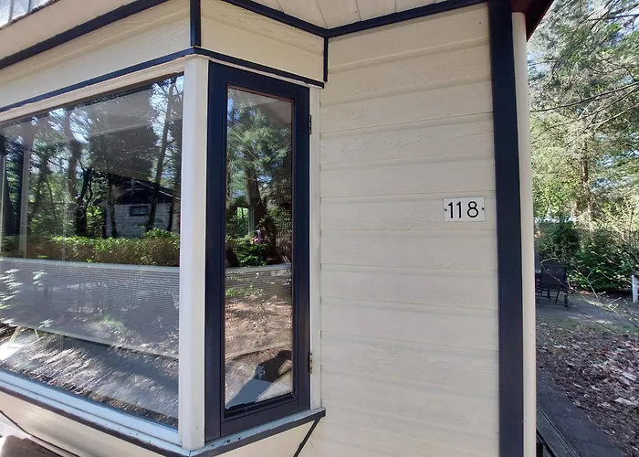 In 'boshuisje Dennenrust' Chalet Hattemerbroek